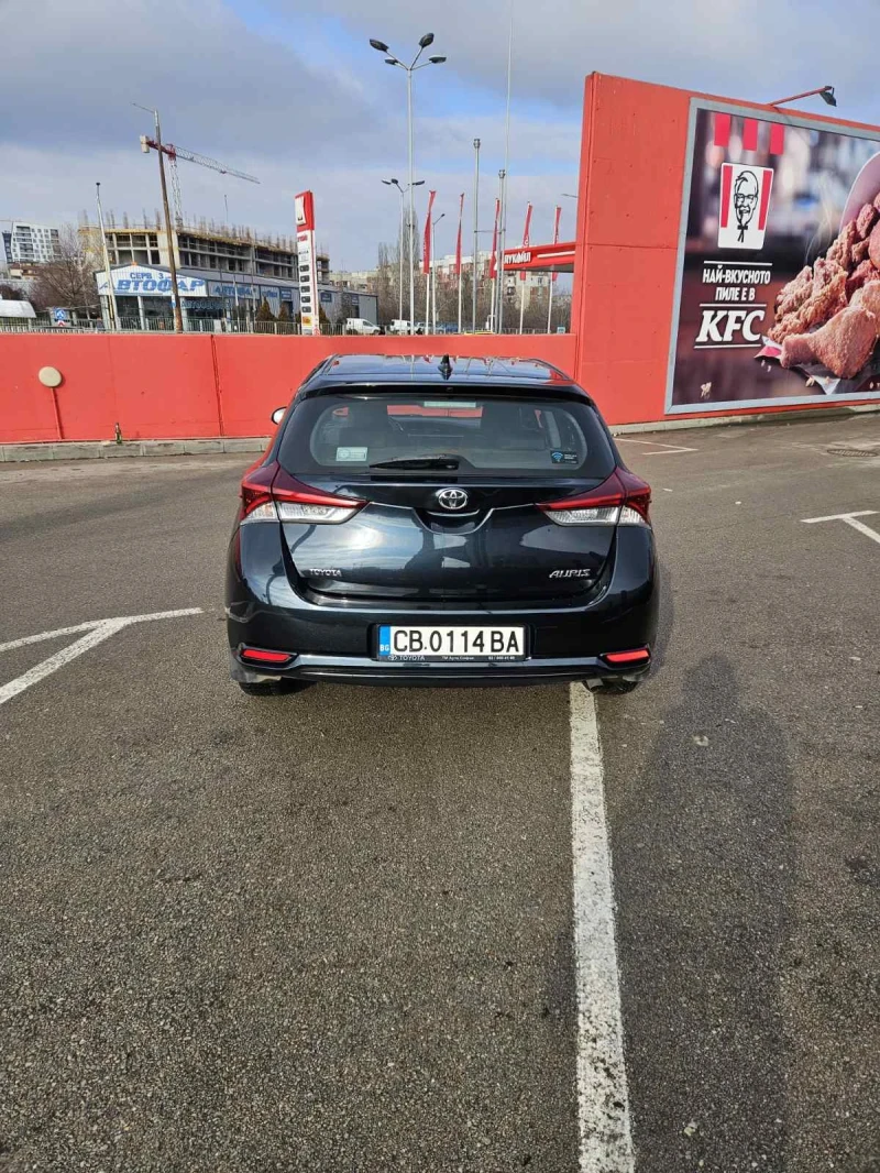 Toyota Auris, снимка 2 - Автомобили и джипове - 48486444