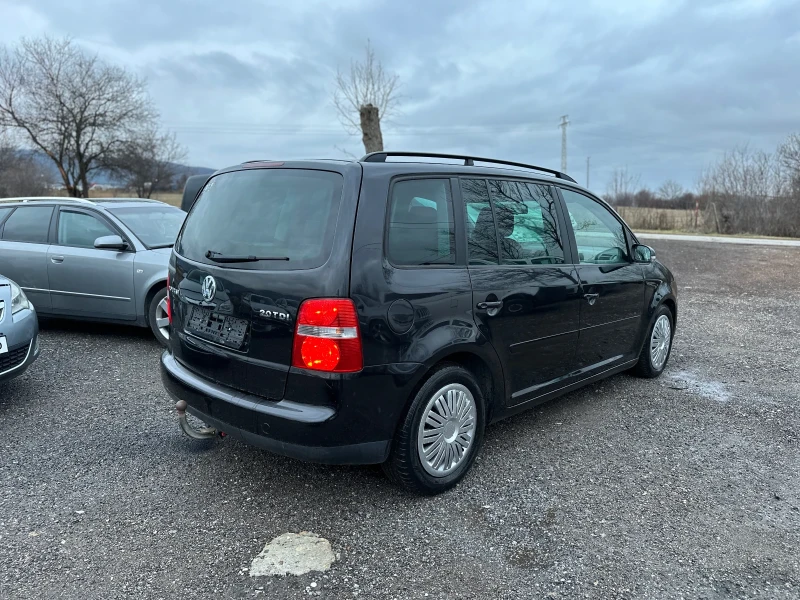 VW Touran 7-местен, снимка 5 - Автомобили и джипове - 48497572