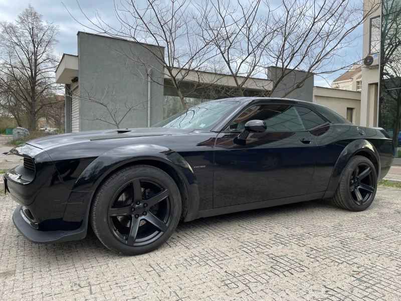 Dodge Challenger RT, снимка 5 - Автомобили и джипове - 51158316