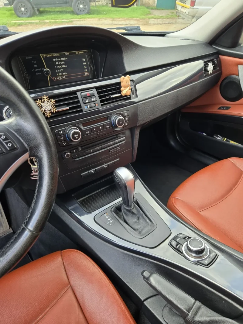 BMW 320 2.0 184к.с XDRIVE, снимка 14 - Автомобили и джипове - 52206244