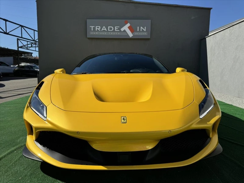 Ferrari F8 Tributo Carbon/Ceramic, снимка 2 - Автомобили и джипове - 51976379