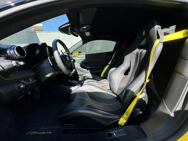 Ferrari F8 Tributo Carbon/Ceramic, снимка 9 - Автомобили и джипове - 51976379