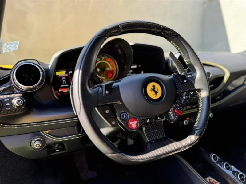 Ferrari F8 Tributo Carbon/Ceramic, снимка 11 - Автомобили и джипове - 51976379