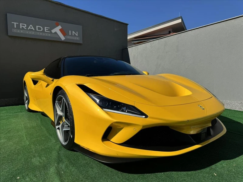 Ferrari F8 Tributo Carbon/Ceramic, снимка 3 - Автомобили и джипове - 51976379