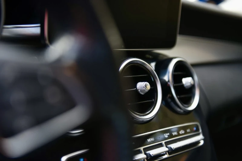 Mercedes-Benz C 220, снимка 8 - Автомобили и джипове - 52792207