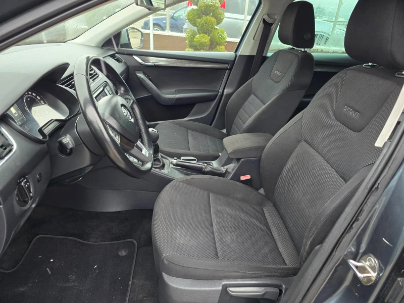 Skoda Octavia 2.0 TDI 150KS SCOUT, снимка 13 - Автомобили и джипове - 53466518