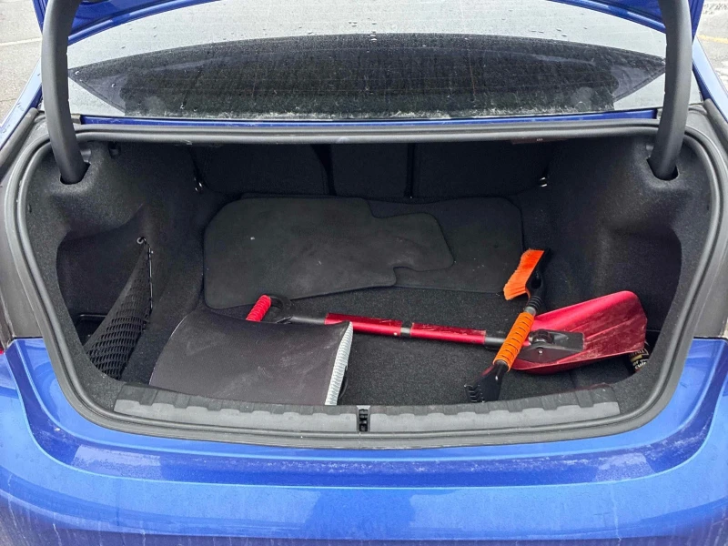 BMW 330 С РЕГИСТРАЦИЯ & АВТО КРЕДИТ, снимка 14 - Автомобили и джипове - 53521673