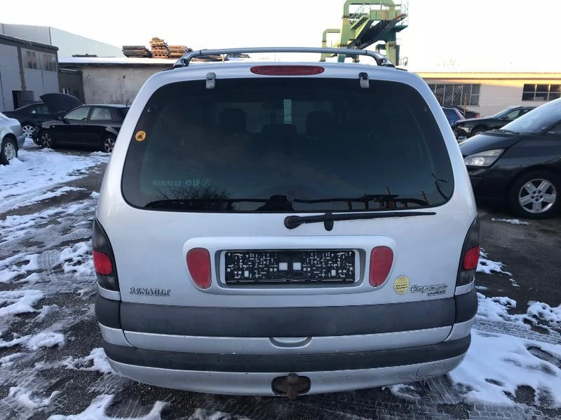 Renault Espace Espeis  3-ка и 4-ка 2.2DCi, снимка 10 - Автомобили и джипове - 20486593