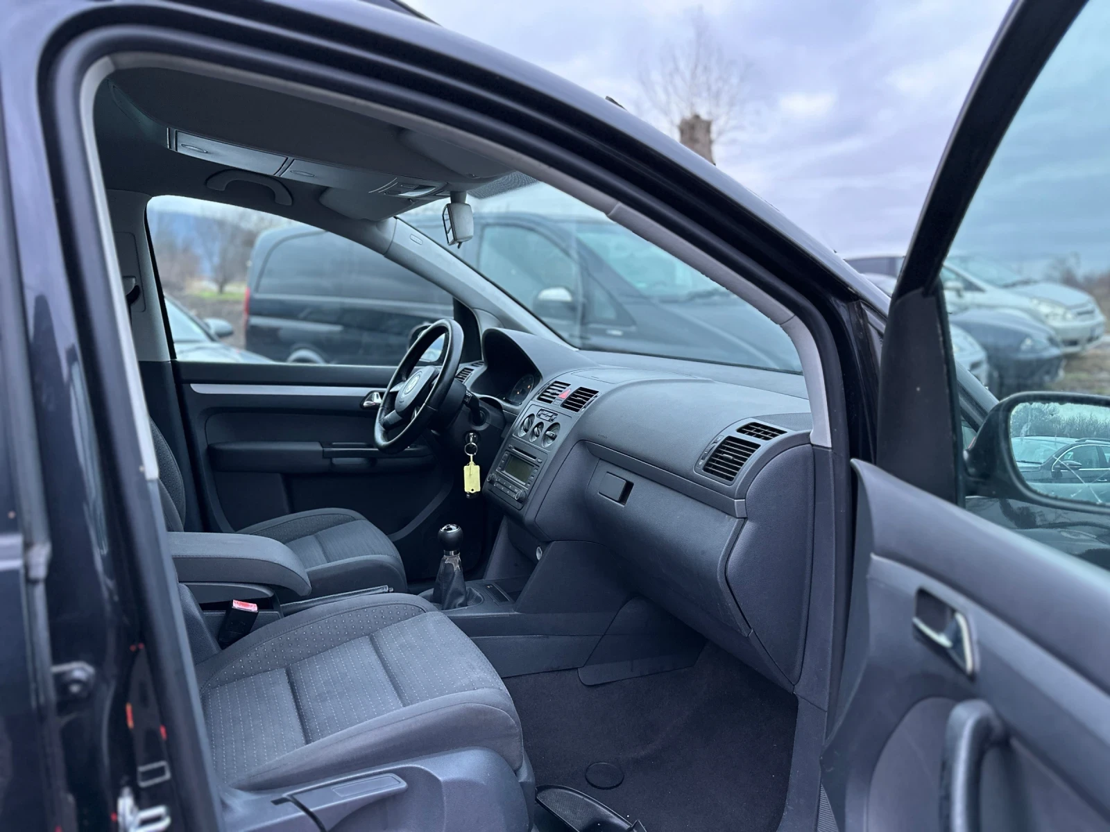 VW Touran 7-местен | Mobile.bg — изображение 13