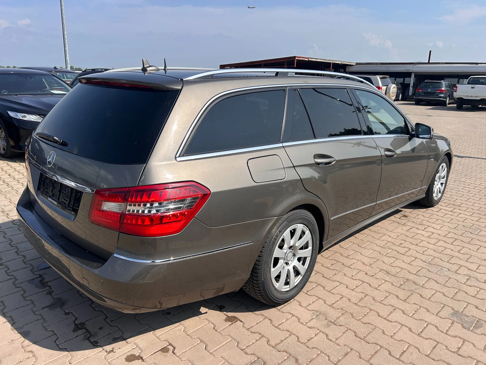 Mercedes-Benz E 250 CDI AVTOMAT/NAVI/KOJA EURO 5 - изображение 5