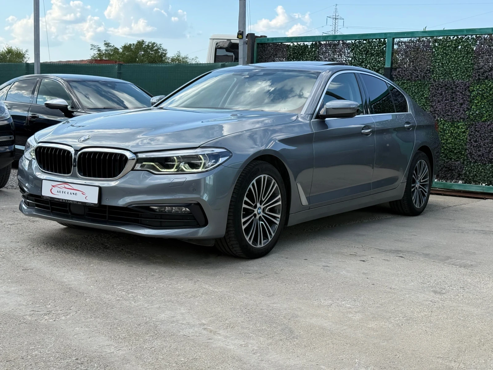 BMW 530 SPORTLINE/4Х4/360CAM/LED/NAVI/PANO/СОБСТВЕН ЛИЗИНГ - изображение 3