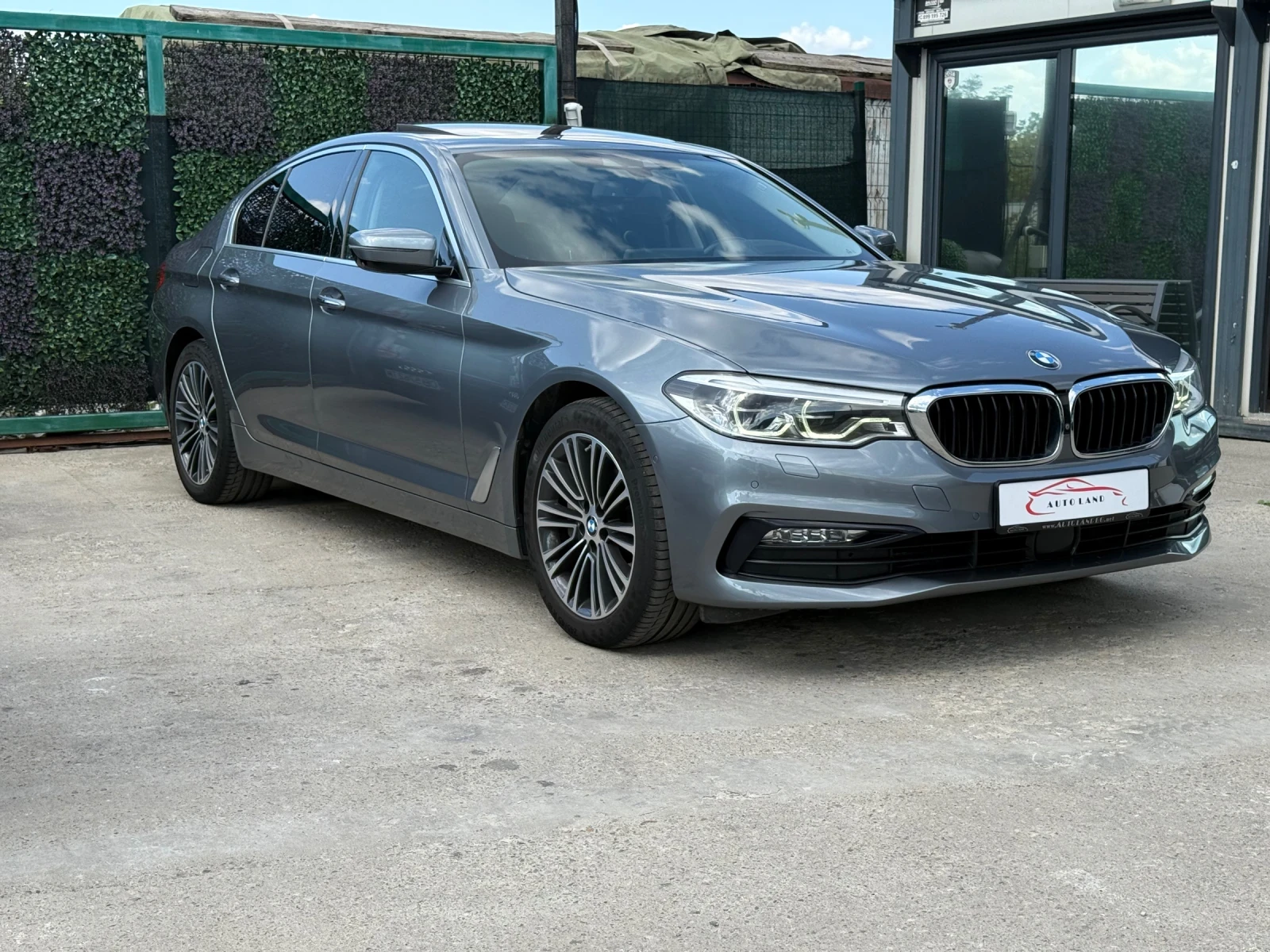 BMW 530 SPORTLINE/4Х4/360CAM/LED/NAVI/PANO/СОБСТВЕН ЛИЗИНГ - изображение 2
