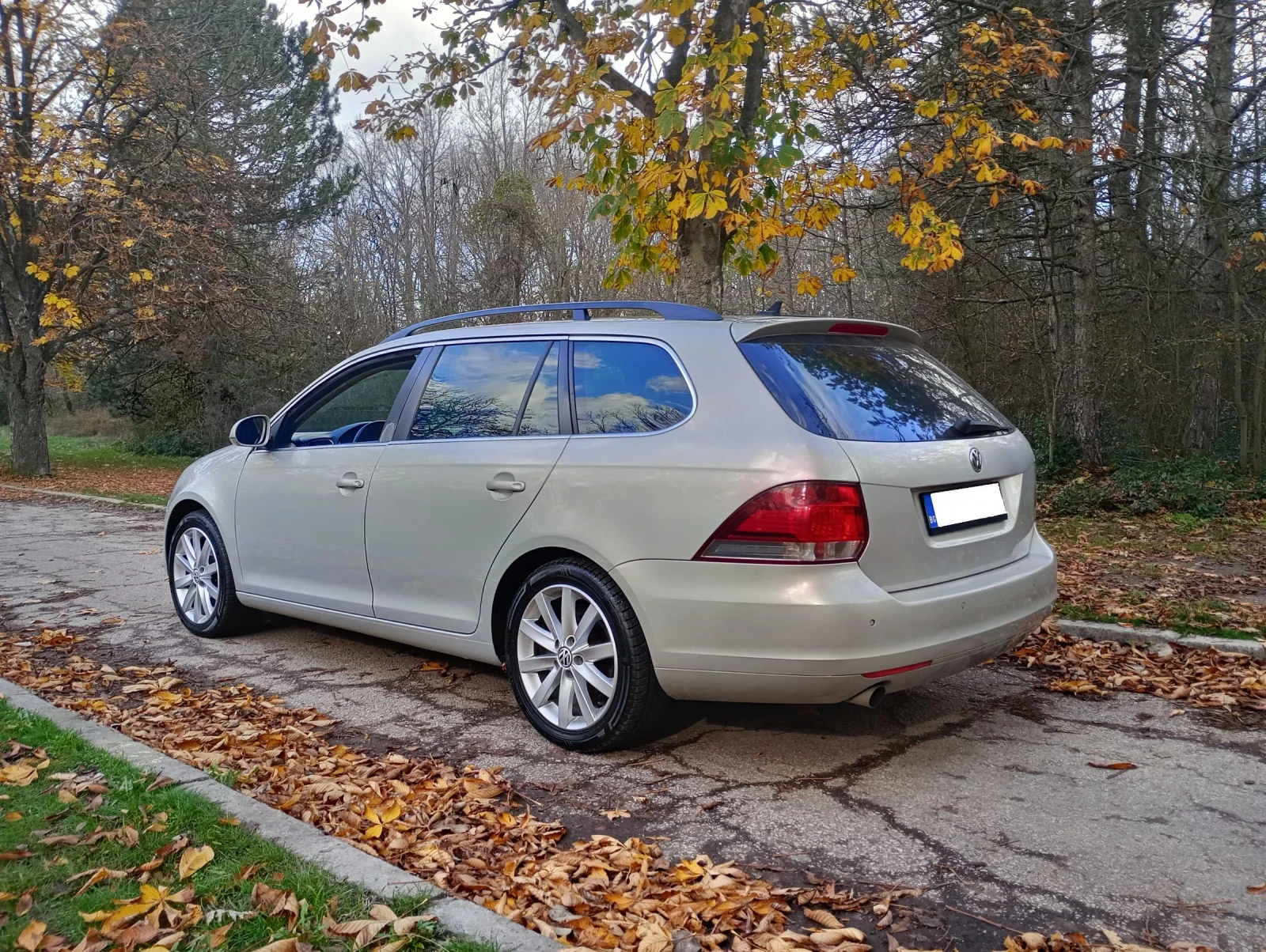 VW Golf 1.6 TDI Variant  - изображение 7