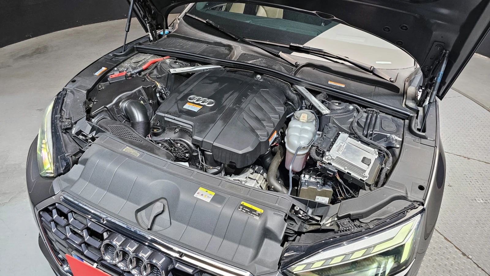 Audi A5 2.0 40TFSI Quattro Sportback, Distronic, HeadUp, , снимка 8 - Автомобили и джипове - 54699586