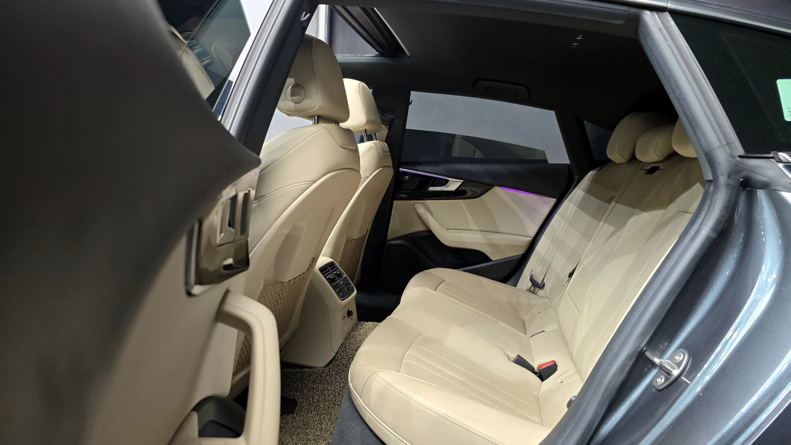 Audi A5 2.0 40TFSI Quattro Sportback, Distronic, HeadUp, , снимка 13 - Автомобили и джипове - 54699586