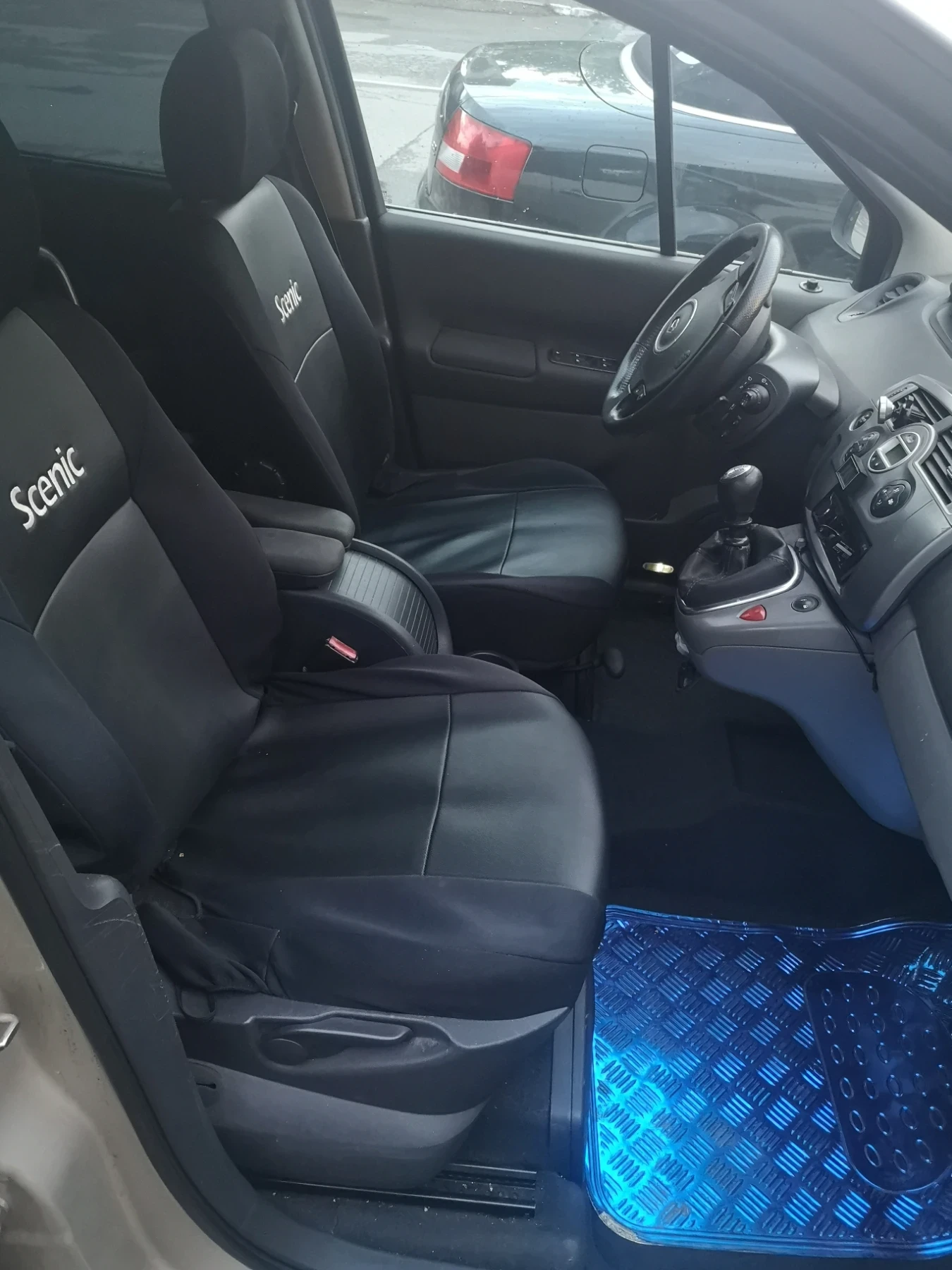 Renault Scenic, снимка 6 - Автомобили и джипове - 54794304