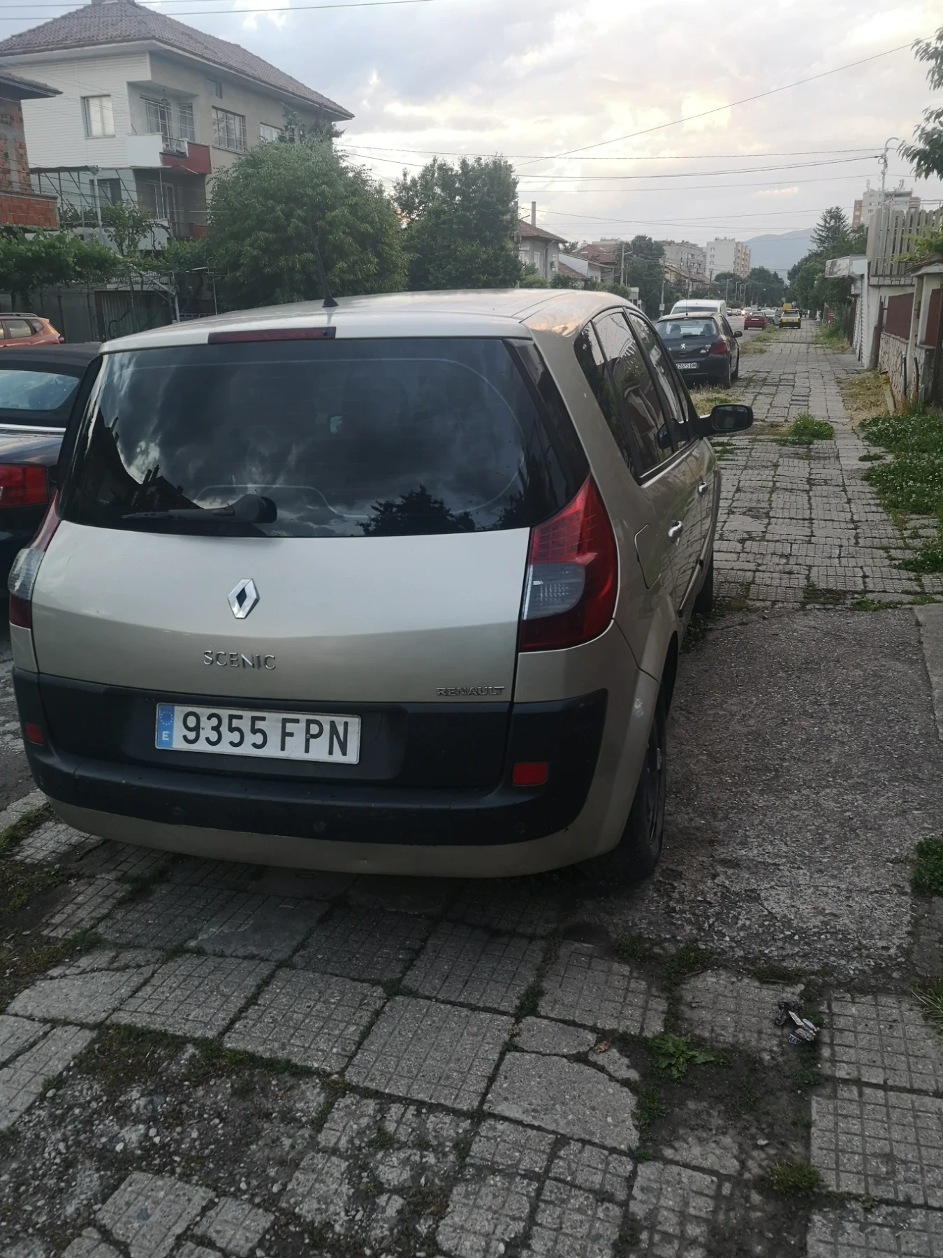Renault Scenic, снимка 2 - Автомобили и джипове - 54794304