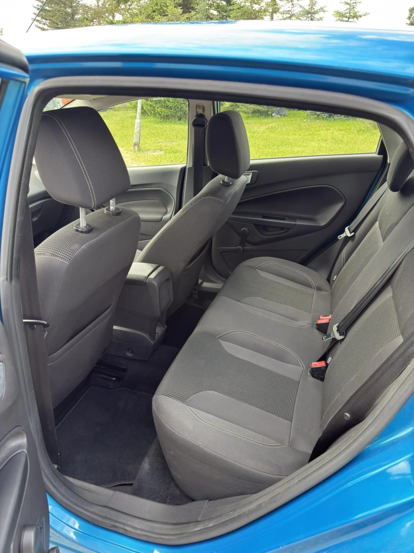 Ford Fiesta Titanium, снимка 14 - Автомобили и джипове - 54812486