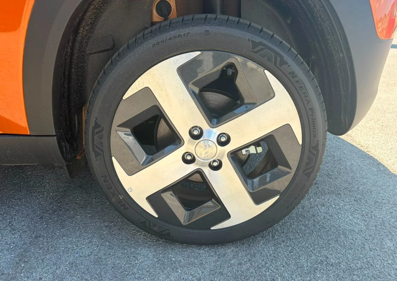 Hyundai Inster Exclusive pro+ | нов| 49 KWh, снимка 12 - Автомобили и джипове - 55487081
