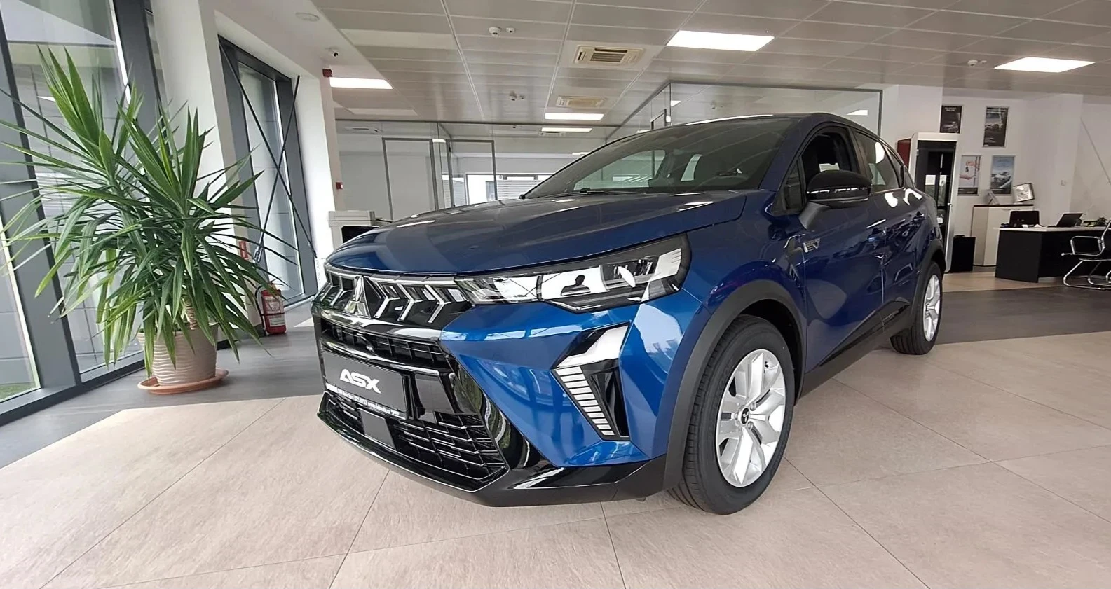 Mitsubishi ASX 1.6 HEV Instyle   НОВ демонстрационен| Лизинг, снимка 2 - Автомобили и джипове - 55487081