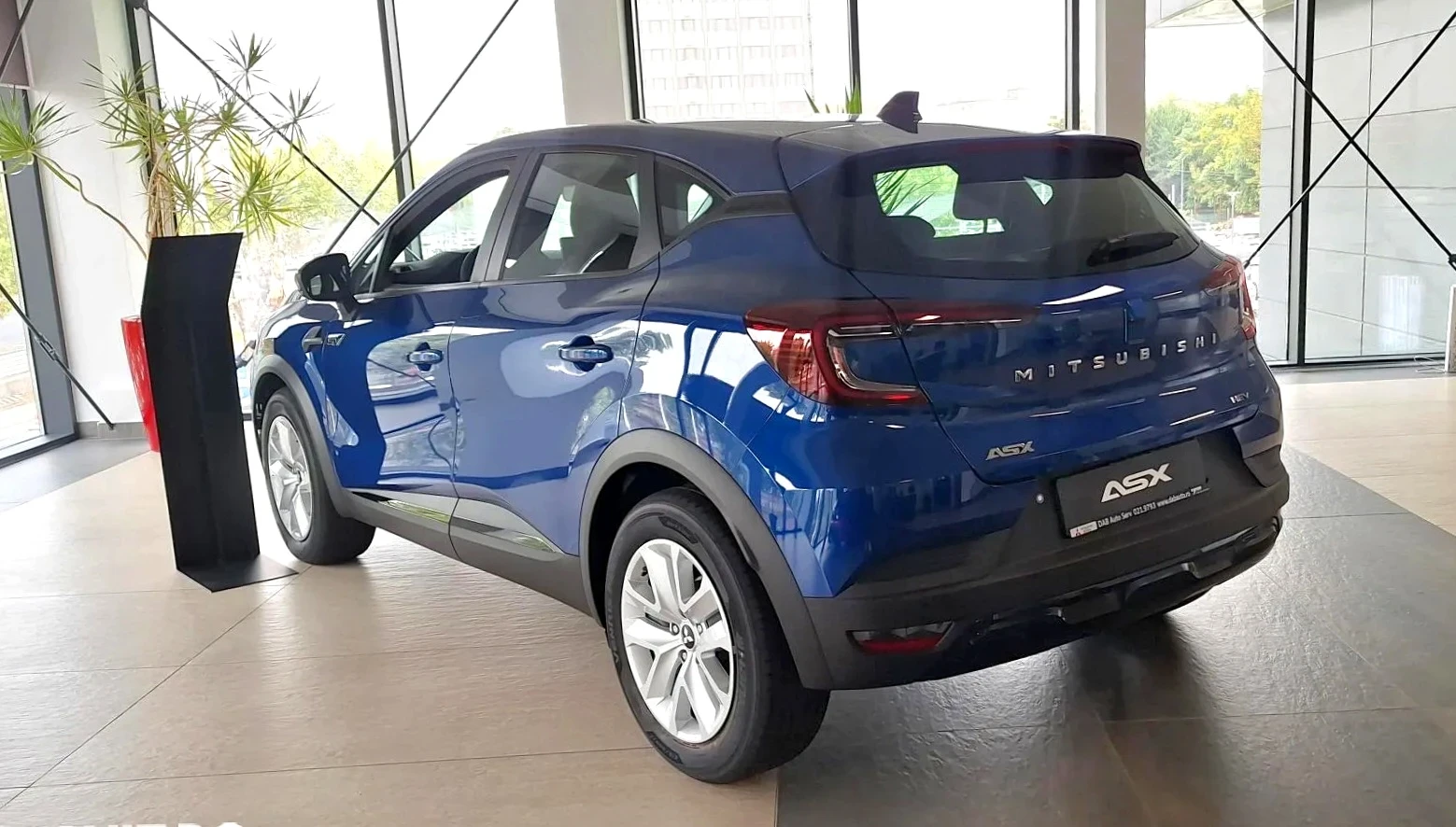 Mitsubishi ASX 1.6 HEV Instyle   НОВ демонстрационен| Лизинг, снимка 4 - Автомобили и джипове - 55487081