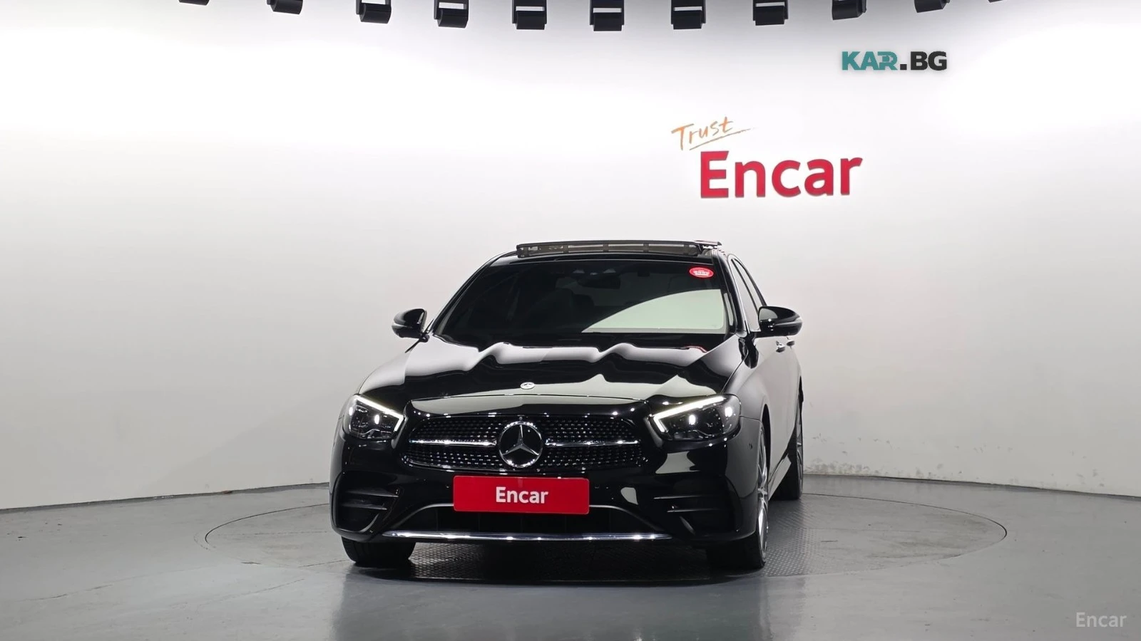 Mercedes-Benz E 350 4MATIC/AMG-LINE/DRIVE-ASSISTS/SUNROOF, снимка 2 - Автомобили и джипове - 55735113