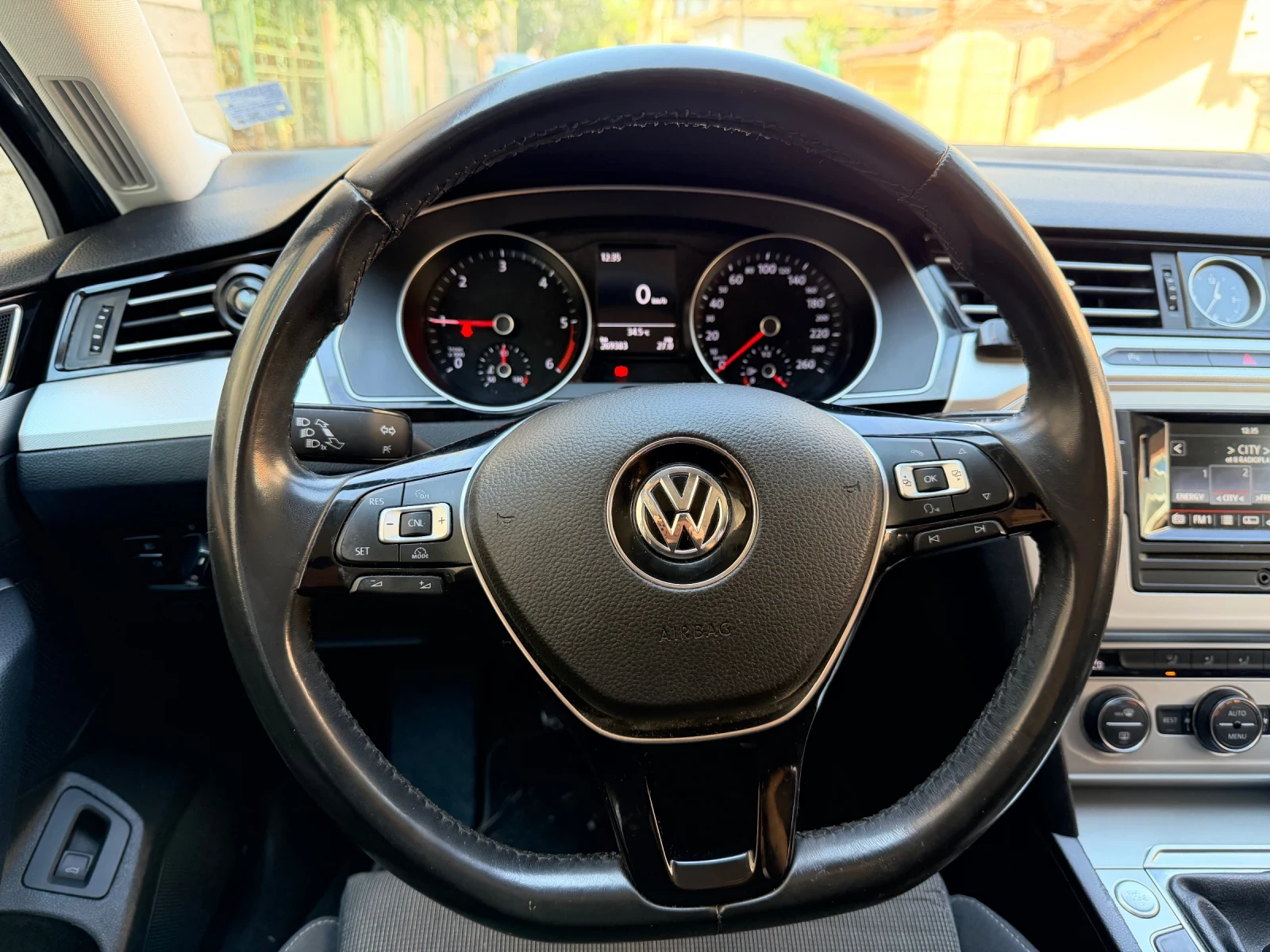 VW Passat, снимка 8 - Автомобили и джипове - 55803434