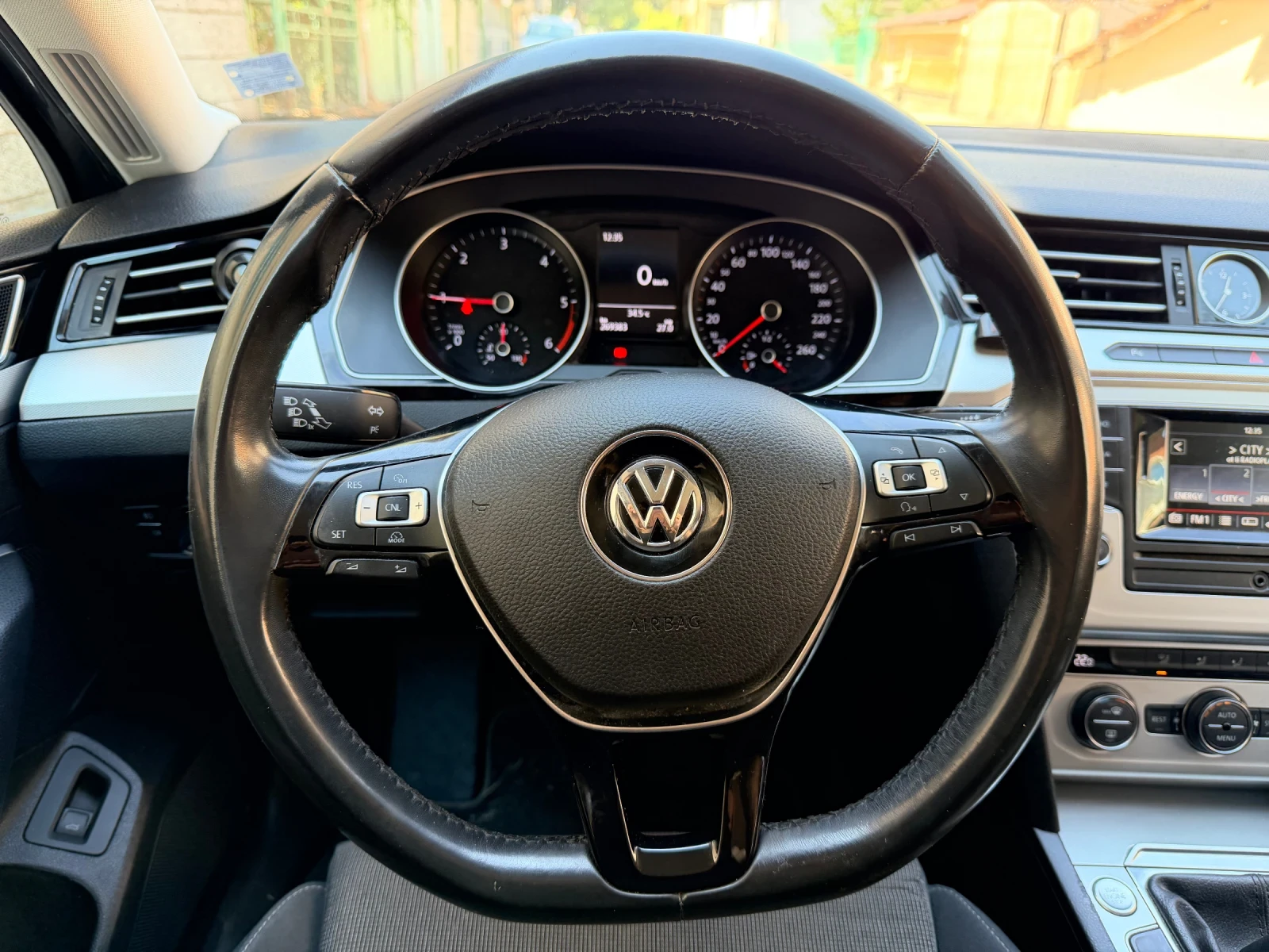 VW Passat, снимка 5 - Автомобили и джипове - 55803434