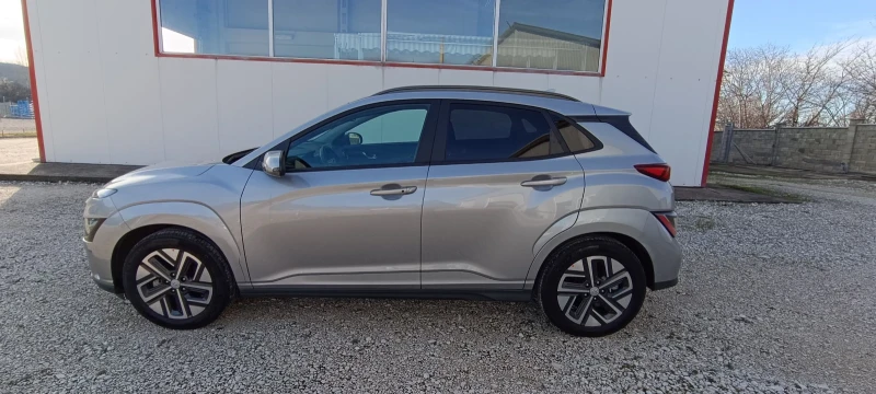 Hyundai Kona 64 KW 12.2022 г. Гаранция до 2030 г., снимка 13 - Автомобили и джипове - 48610667