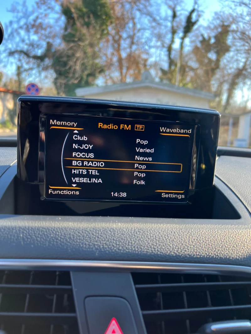 Audi Q3 2.0 TDI Quattro, снимка 8 - Автомобили и джипове - 51855891