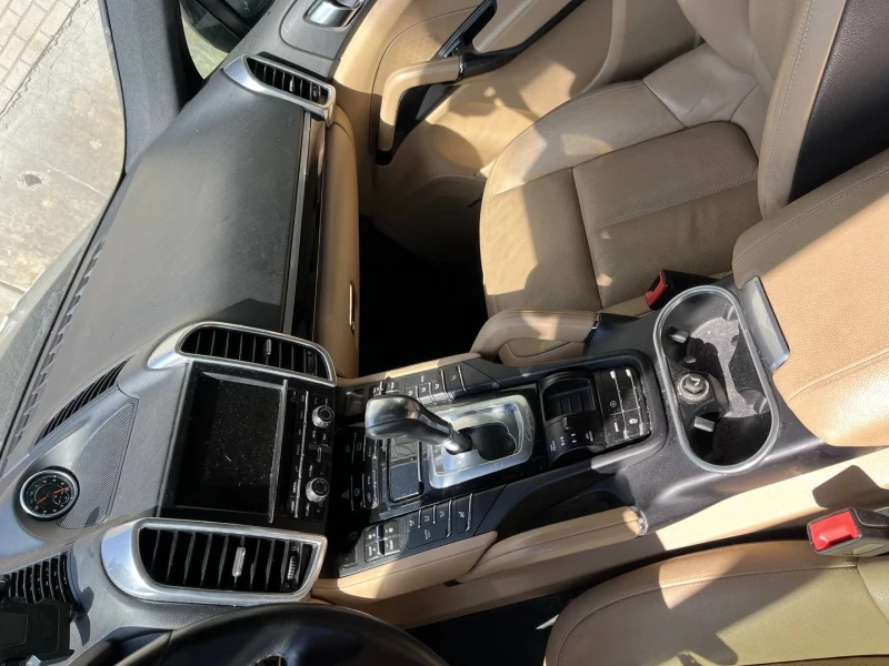Porsche Cayenne, снимка 4 - Автомобили и джипове - 52465767