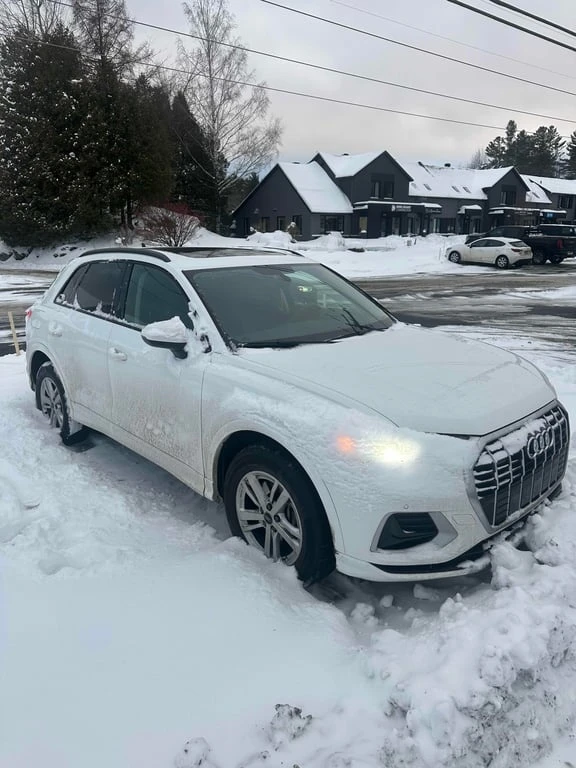 Audi Q3 * Komfort * CARFAX * БЕЗ ПЪРВОНАЧАЛНА ВНОСКА, снимка 3 - Автомобили и джипове - 52869272