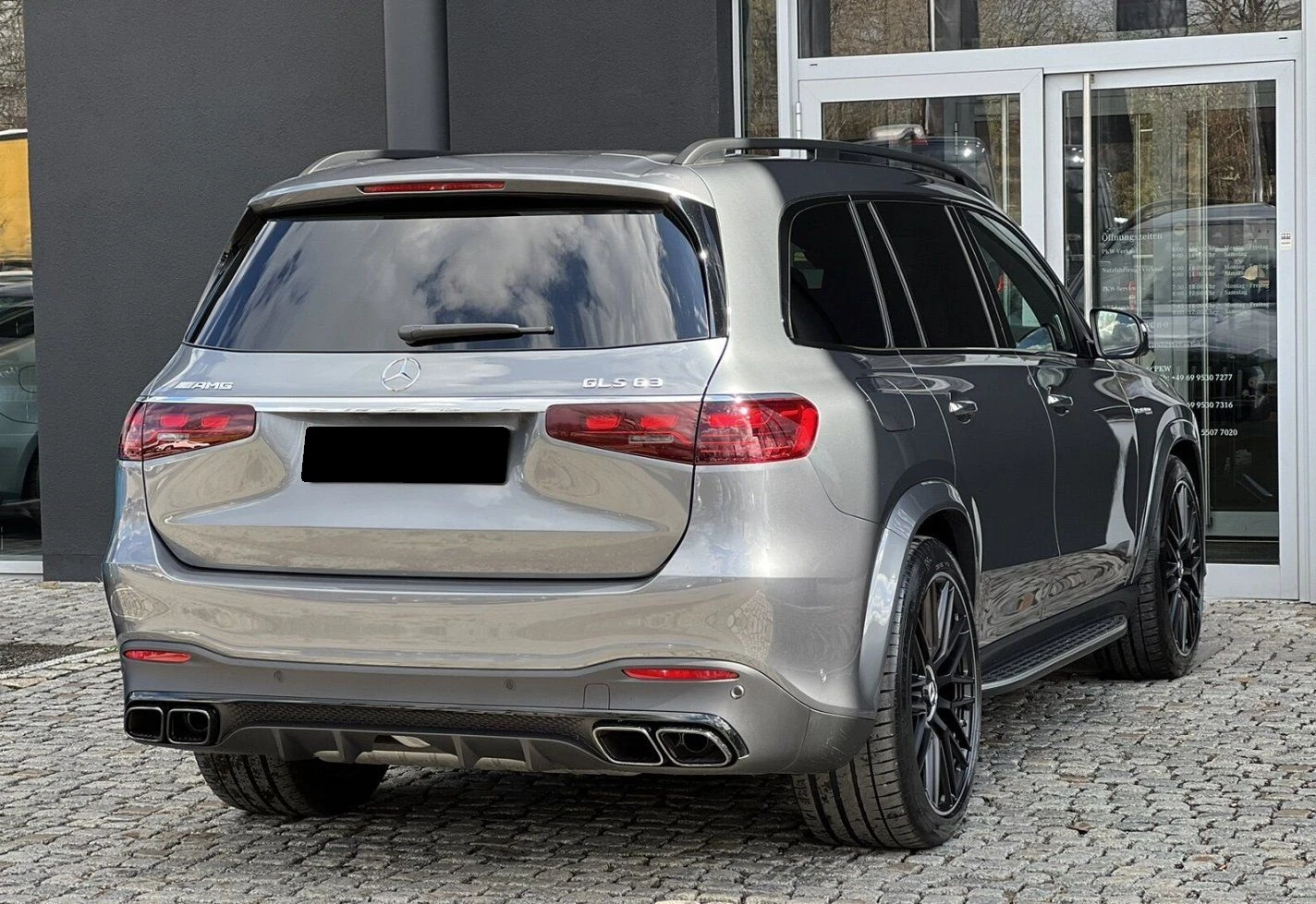 Mercedes-Benz GLS 63 AMG 4Matic+ = Carbon= AMG Night Package Гаранция - изображение 3