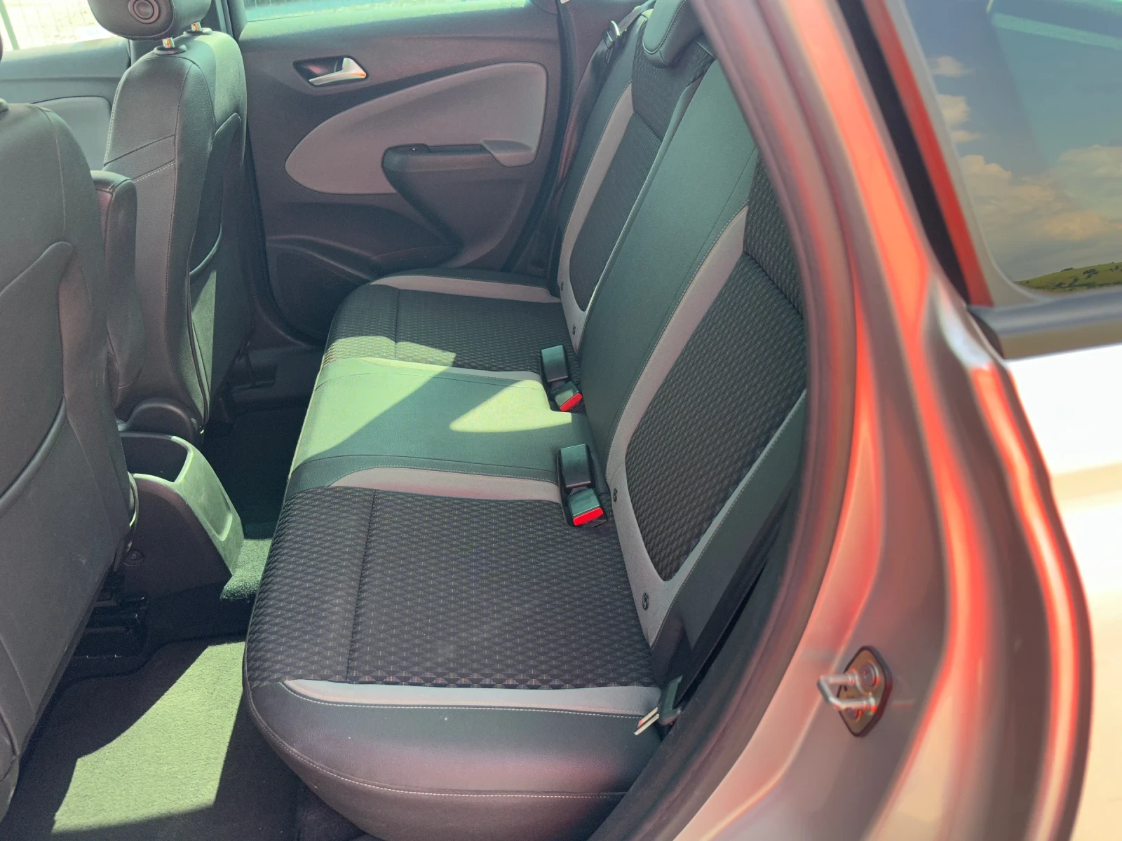 Opel Crossland X 1.5 - изображение 7