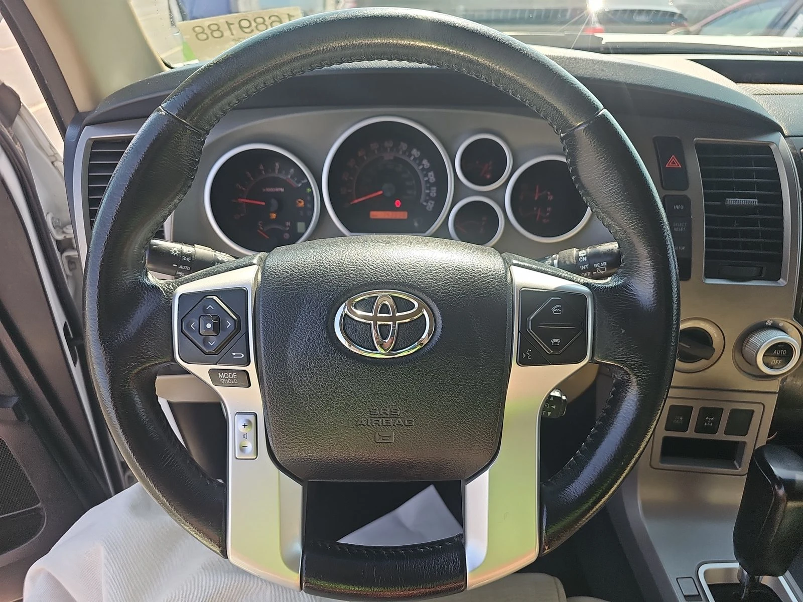Toyota Sequoia КРАЙНА ЦЕНА - изображение 7