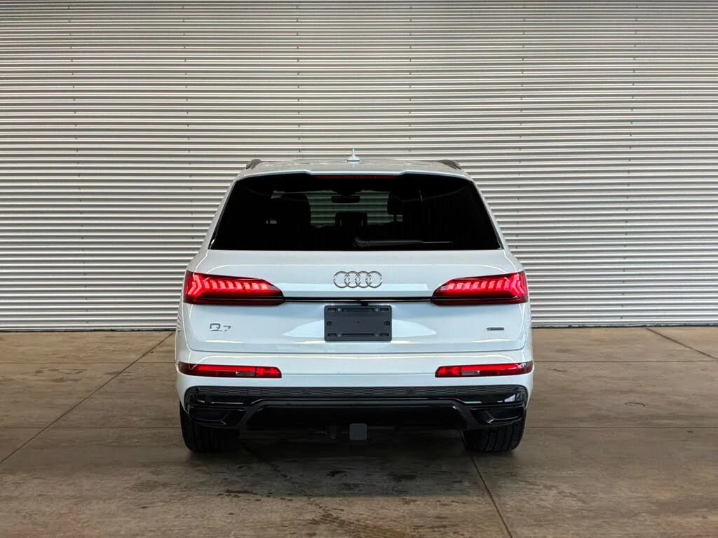 Audi Q7 Komfort* 55 TFSI* АвтоКредит* (ЦЕНА ДО БГ), снимка 4 - Автомобили и джипове - 54001470