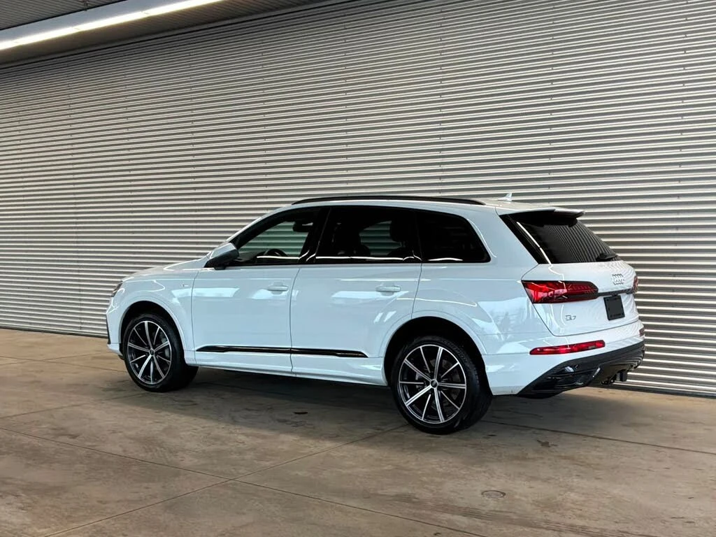 Audi Q7 Komfort* 55 TFSI* АвтоКредит* (ЦЕНА ДО БГ), снимка 3 - Автомобили и джипове - 54001470
