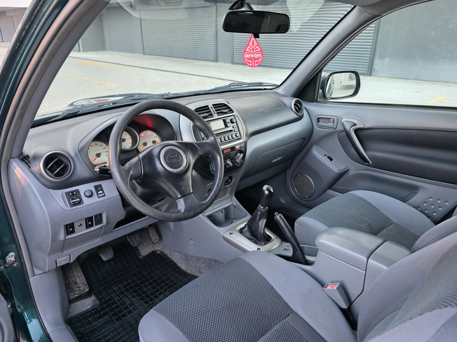 Toyota Rav4 2.0 D4D , снимка 13 - Автомобили и джипове - 55729707