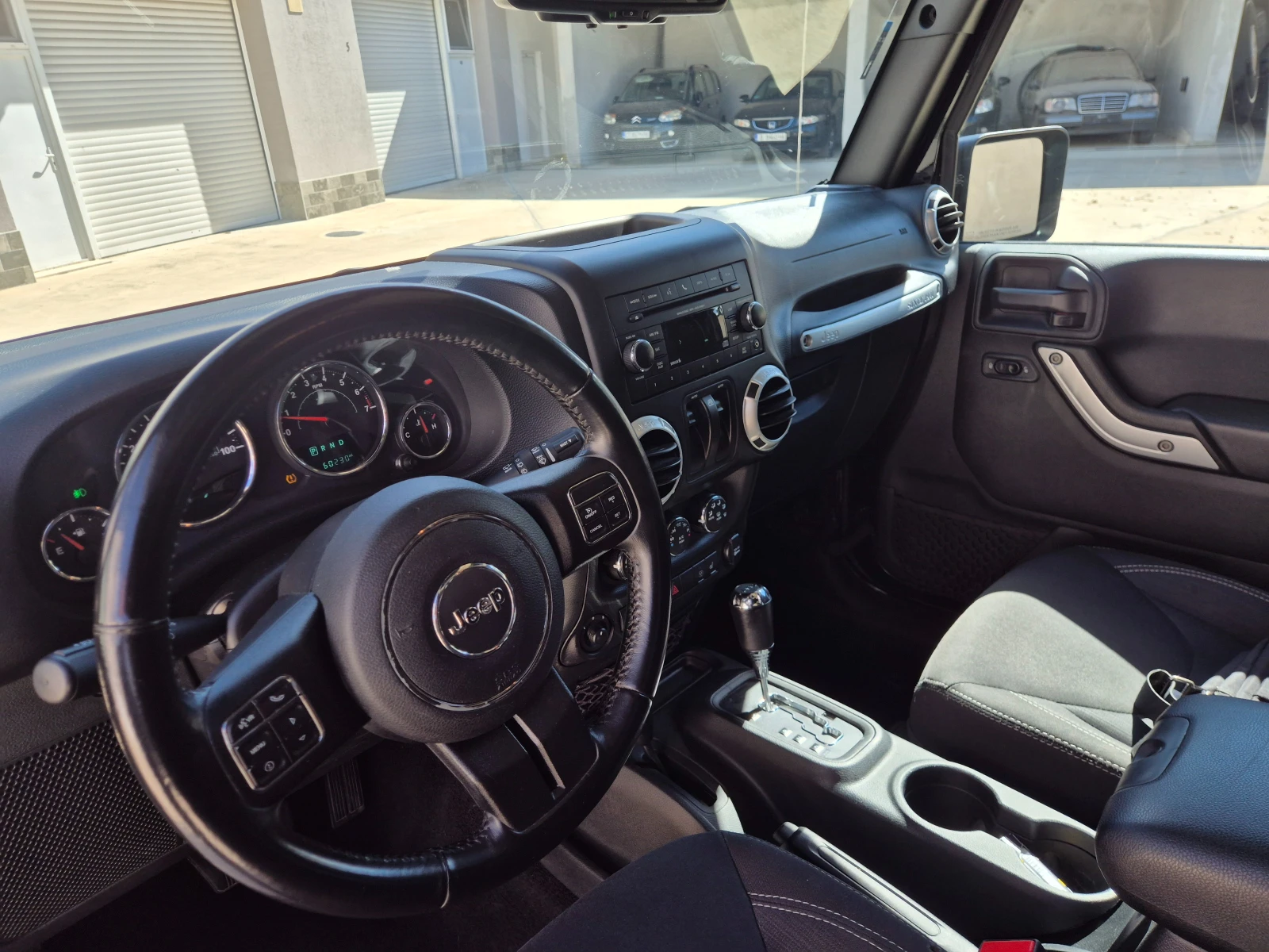 Jeep Wrangler Sahara, снимка 9 - Автомобили и джипове - 56192893