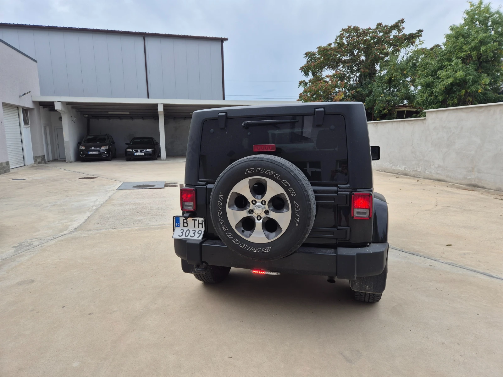 Jeep Wrangler Sahara, снимка 5 - Автомобили и джипове - 56192893