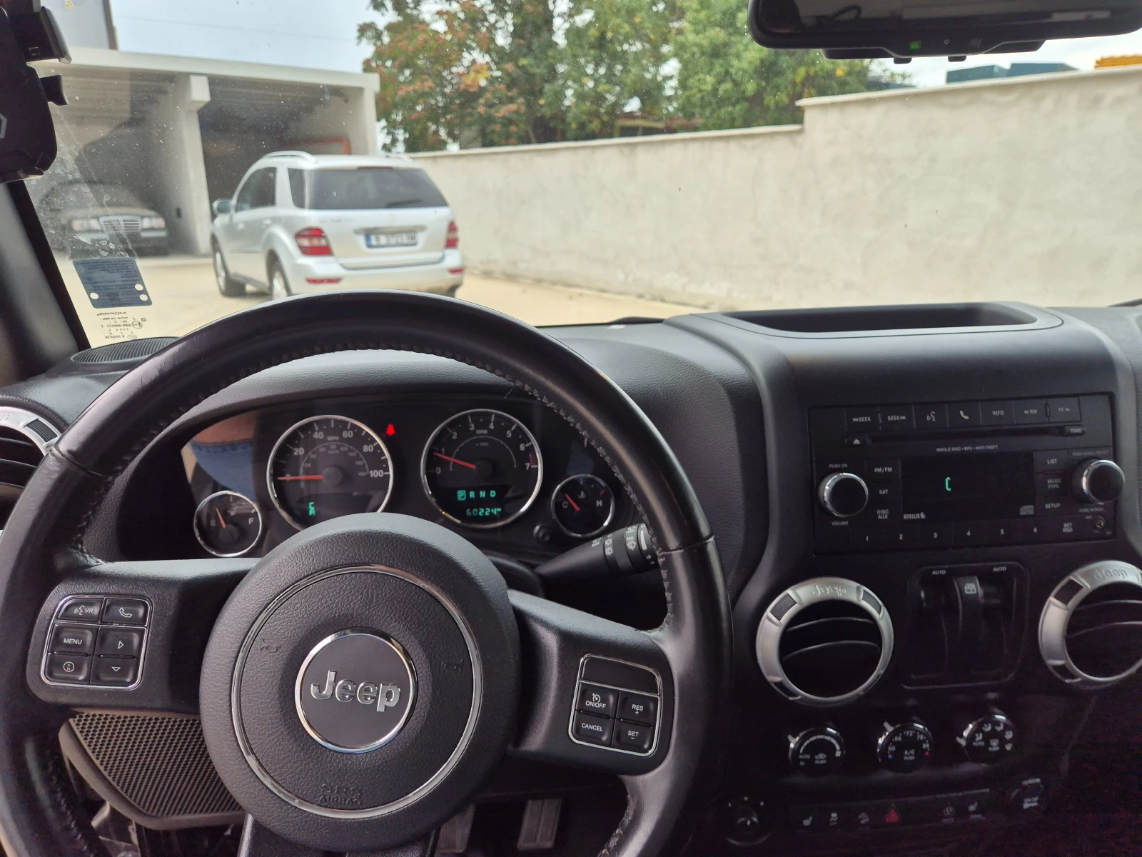 Jeep Wrangler Sahara, снимка 8 - Автомобили и джипове - 56192893