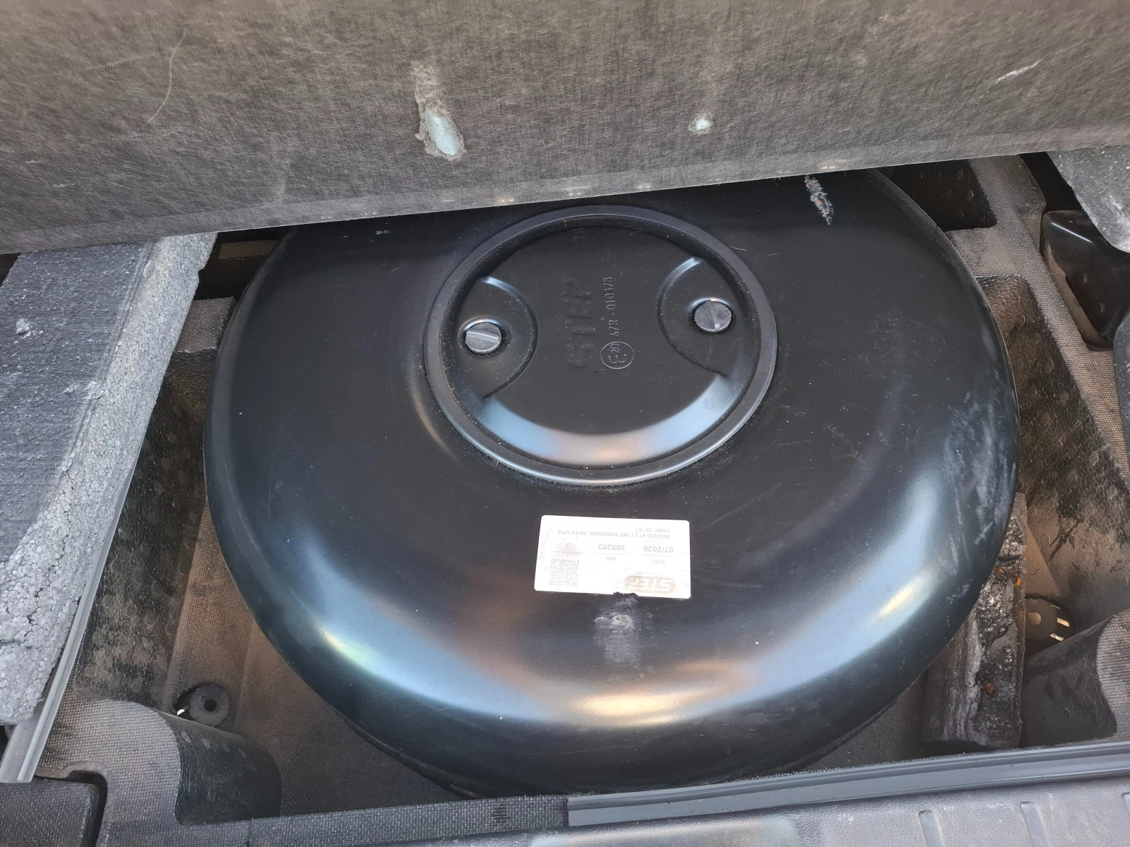 Mitsubishi ASX 1, 6i газ Италия , снимка 13 - Автомобили и джипове - 56332263