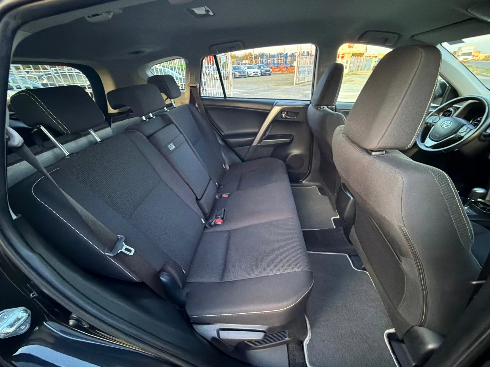 Toyota Rav4 HYBRID / 4X4 / ����6 / 145 000 ��  / ��������� | Mobile.bg � ����������� 12
