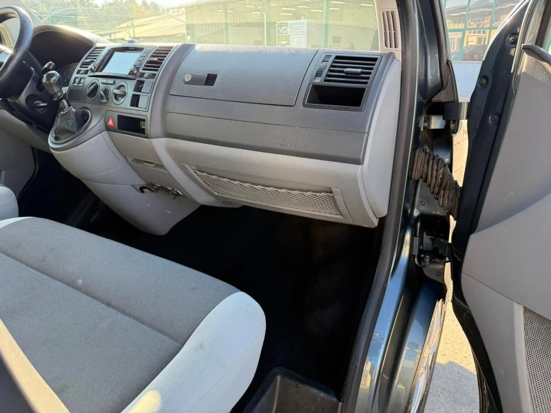 VW Transporter, снимка 13 - Бусове и автобуси - 52774829