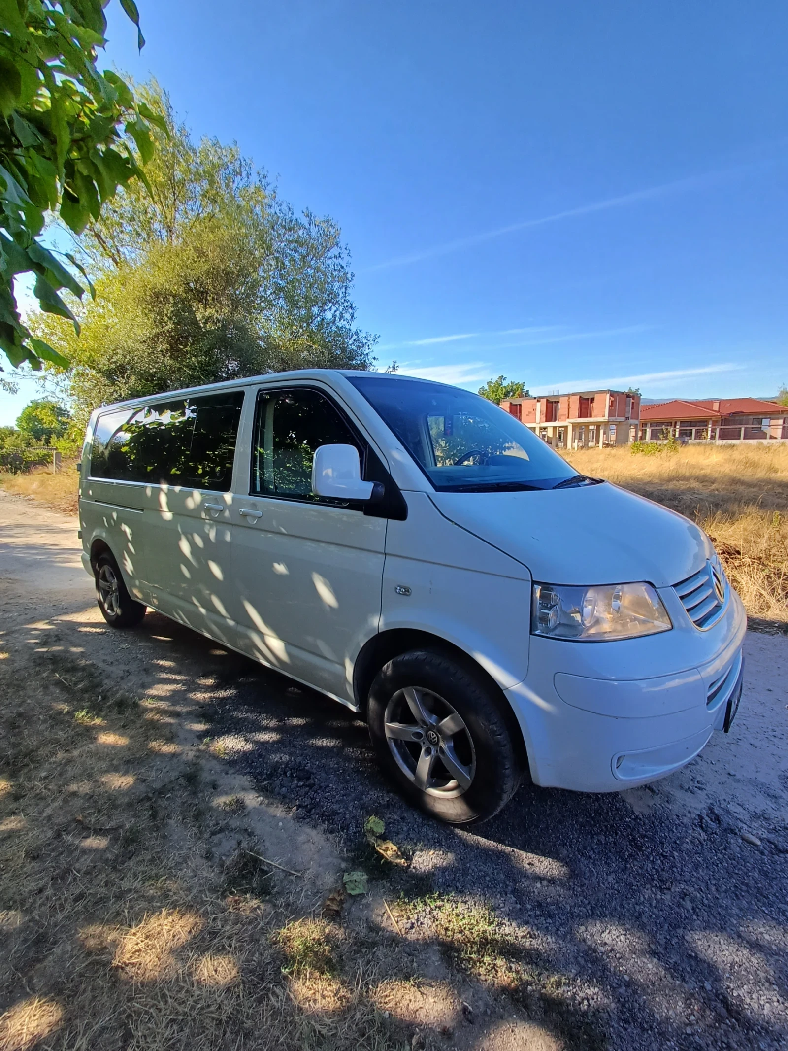 VW Caravelle  - изображение 3