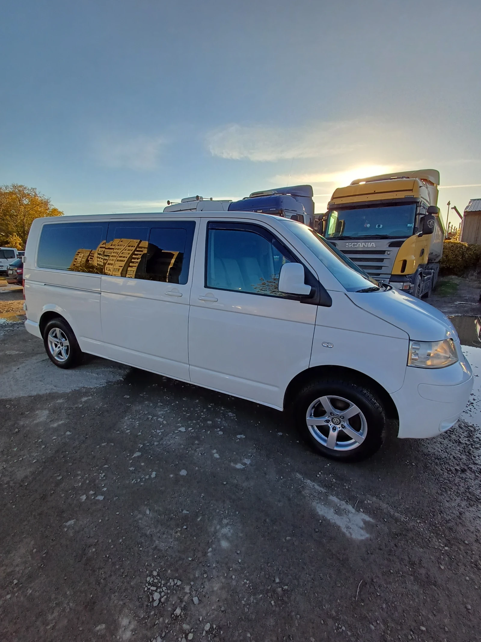 VW Caravelle  - изображение 5