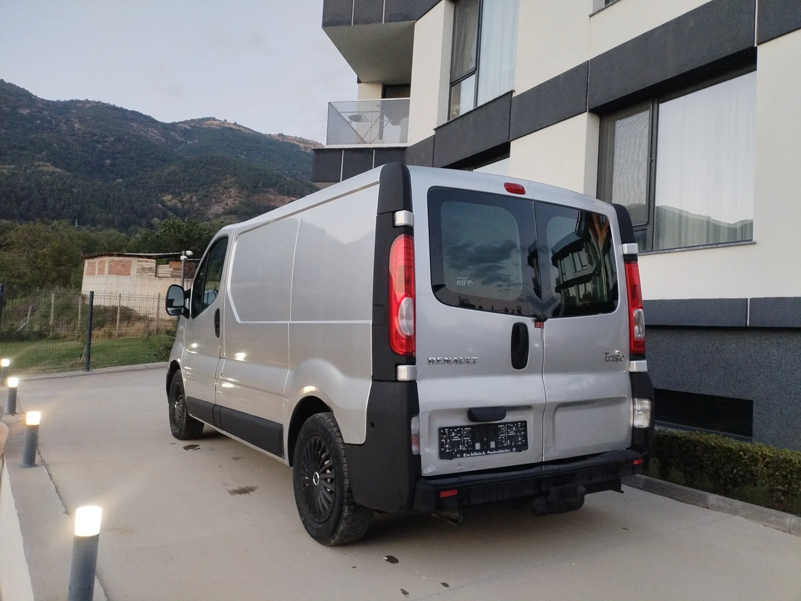 Renault Trafic 2.0 DCI 114HP FACE Клима Ел стъкла Камера Теглич , снимка 9 - Бусове и автобуси - 55849016
