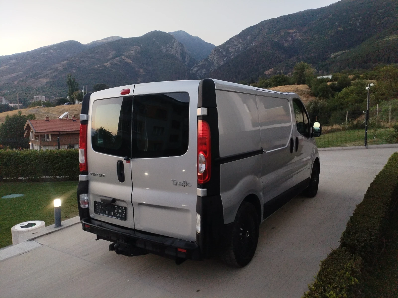 Renault Trafic 2.0 DCI 114HP FACE Клима Ел стъкла Камера Теглич , снимка 7 - Бусове и автобуси - 55849016