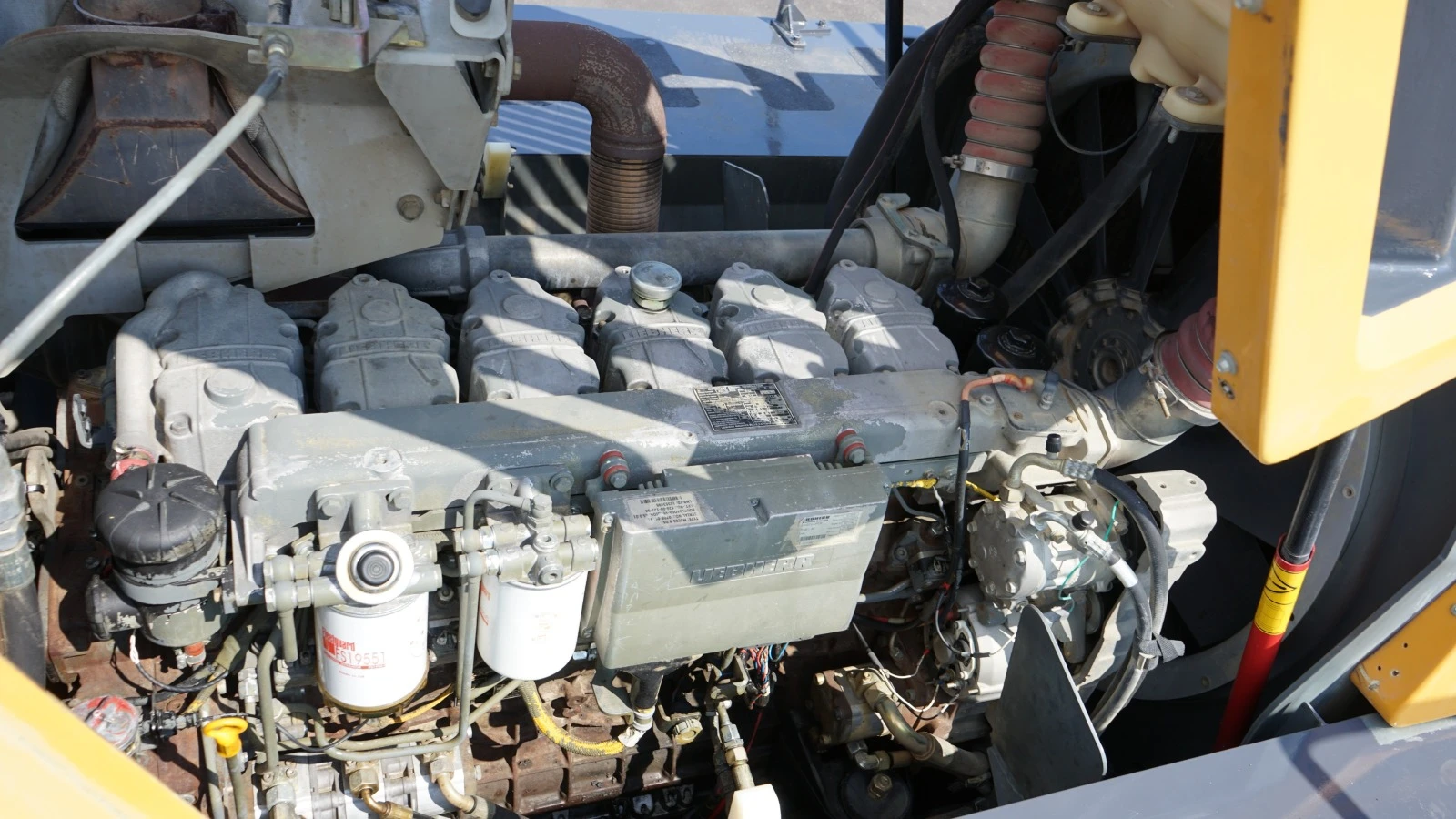 ����� ������� Liebherr 566 | Mobile.bg � ����������� 14