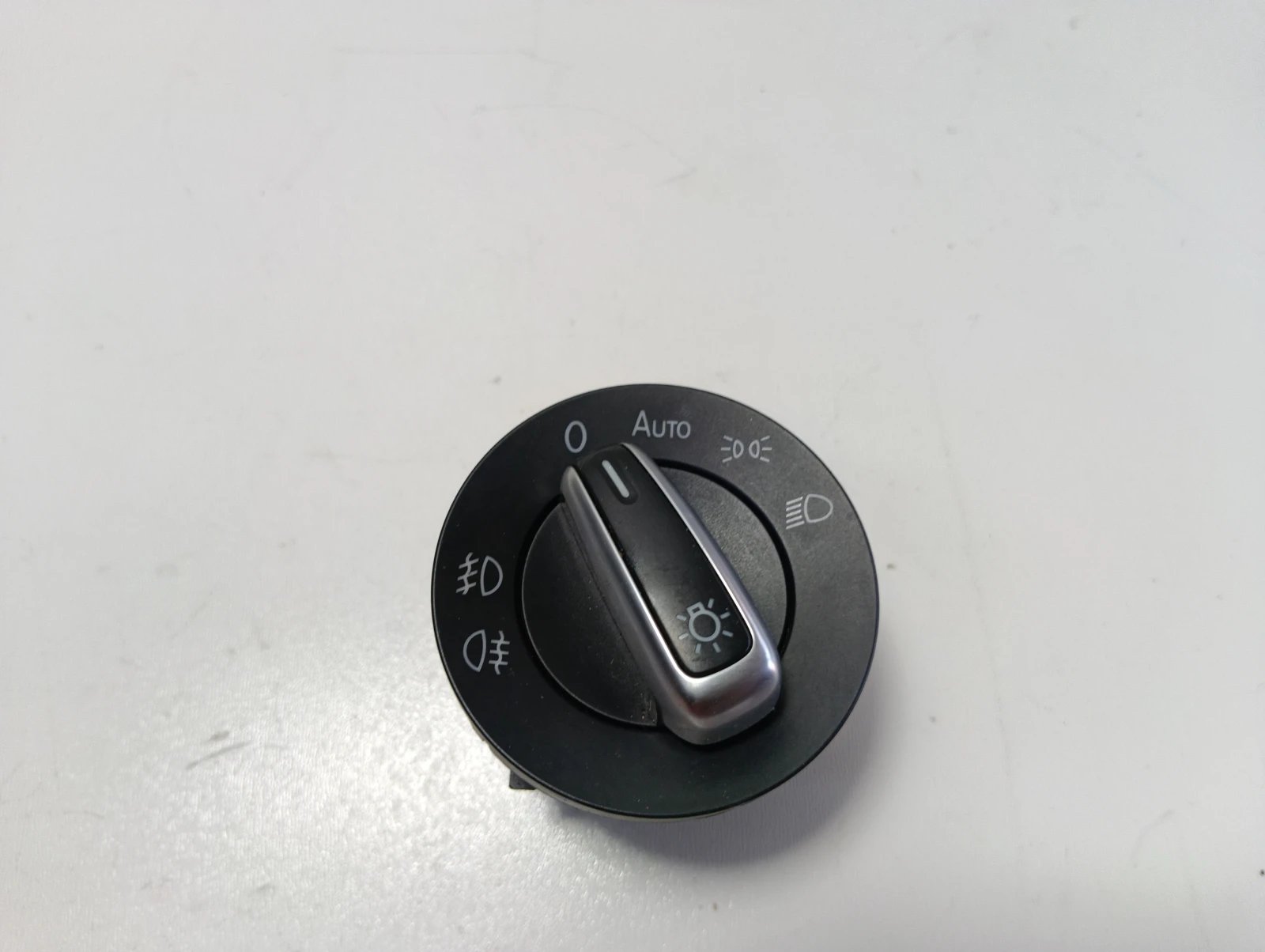 копче фар 3C8941431A VW Passat CC